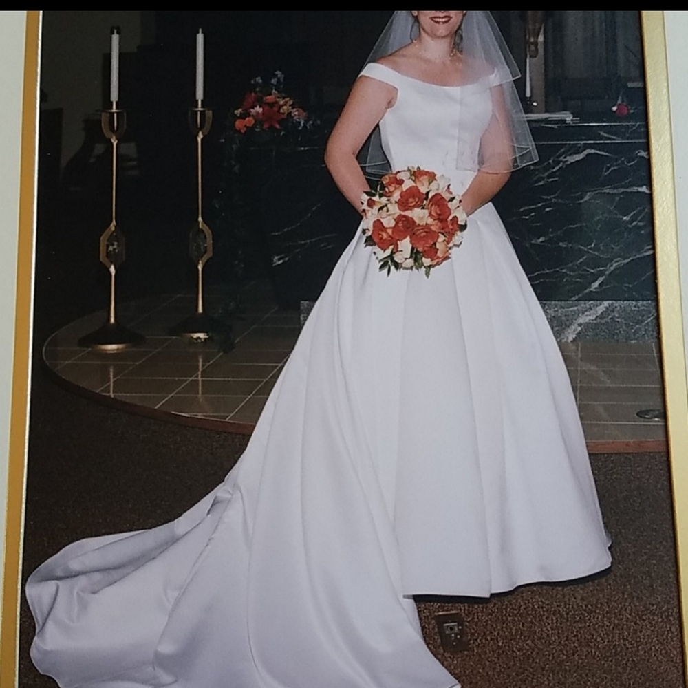 Paloma Blanca - Wedding Dress - 12